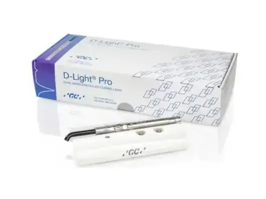 D-Light Pro, lámpara de odontología de luz LED de alta calidad para procedimientos dentales precisos y eficientes.