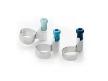 Personalizadores odontológicos de alta precisión con diferentes colores y tamaños para ajustes perfectos en tratamientos dentales.