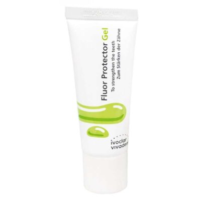 Protector gel dental con fluor para fortalecer los dientes y prevenir caries, ideal para uso diario. Formulación de alta calidad para una protección efectiva en tratamientos odontológicos personalizados.