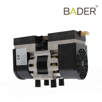 Montaje de bomba de vacío dental con componentes personalizados para odontología de alta precisión.