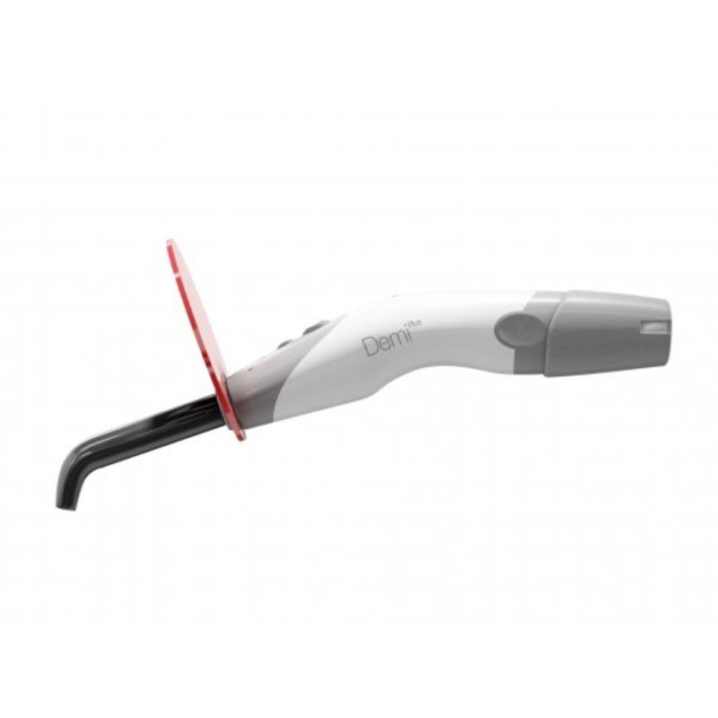 Demi Plus, dispositivo odontológico personalizado para diagnósticos precisos y tratamientos efectivos en odontología.