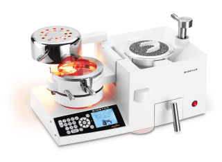 Maq́uina personalizada para ortodoncia y restauración dental con tecnología avanzada, fabricada por EXAmedic para profesionales de la odontología.