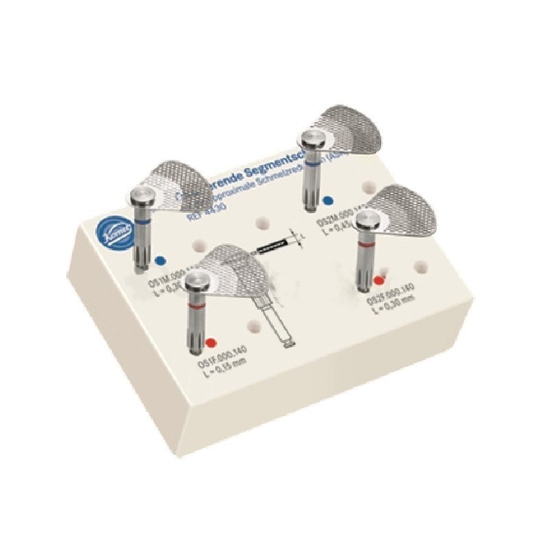 Resina de segmentación personalizada para odontología, con componentes metálicos y guía de marca, ideal para procedimientos precisos y personalizados en tratamientos dentales.