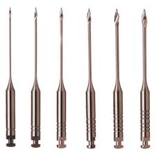 Archivo de archivo mecánico para odontología con diferentes puntas de alta precisión.