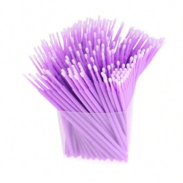 Alto text: Palillos de limpieza dental en color morado, ideales para higiene oral y cuidado bucal, perfectos para uso en clínicas odontológicas y en casa.