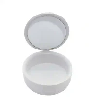 Compuesto odontológico personalizado para exámenes dentales y estética dental, presentado en un estuche compacto con espejo. Ideal para profesionales que buscan precisión y calidad en sus procedimientos.