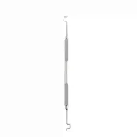 Resistencia a la corrosión y diseño ergonómico en instrumentos odontológicos personalizados para limpieza y procedimientos dentales.