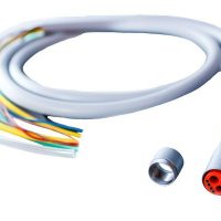 Cables y conectores odontológicos personalizados para equipos dentales profesionales.