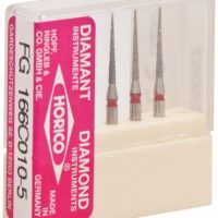 Herramientas odontológicas personalizadas para procedimientos dentales, fabricadas por EXAmedic con precisión y calidad alemana para clínicas dentales y profesionales del sector.