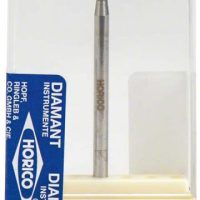 Mejorador odontológico personalizado para restauraciones dentales, con diamante y bloqueo de alta calidad, usado en odontología estética y restauradora para un acabado preciso y duradero.