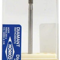 Extracción de imagen de burras diamantadas para odontología, utilizada para trabajos precisos en restauraciones y procedimientos dentales.