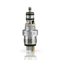 Taponadora para prótesis dentales personalizada en EXAmedic, fabricación de productos odontológicos a medida para profesionales del sector dental.