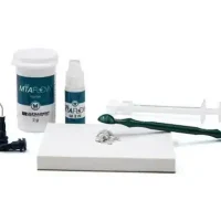 Anaquel de productos odontológicos personalizados de EXAmedic, incluyendo material de impresión, herramientas y accesorios para dentistas. Ideal para procedimientos odontológicos precisos y eficientes.