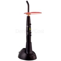 Microcargador LED para odontología, diseño ergonómico y portátil, ideal para restauraciones dentales con técnica avanzada, compatible con diferentes tipos de implantes y prótesis dentales.