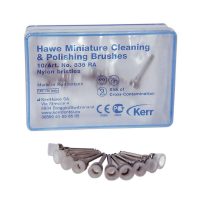 Accesorios de limpieza y pulido odontológico con cepillos de nailón para profesionales dentales.