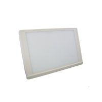 Nueva iluminación LED para clínica dental, perfecta para tratamientos odontológicos y estética bucal en centros dentales en España.