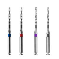 Acero dental personalizado para cirugías y restauraciones odontológicas en diferentes tamaños y colores.