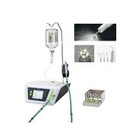 Extracción de saliva en odontología con equipo de TSC con control digital y accesorios para procedimientos dentales precisos.