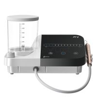 Prophylaxis dental con tecnología avanzada para tratamiento odontológico personalizado y eficaz.